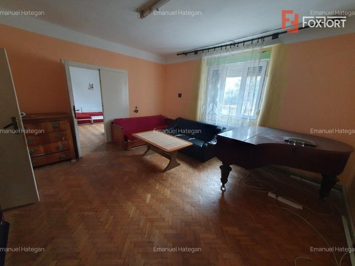 Casa individuala cu 6 camere si teren de 500 mp - zona Kiriac - 1