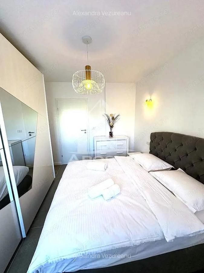 Apartament de lux cu 3 camere si gradina proprie, in zona Soarelui - 3