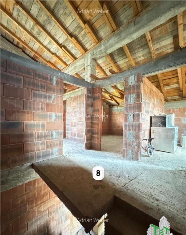 Vila duplex 4 camere 100mp, la rosu, cu toate utilitatile, 2 - 6