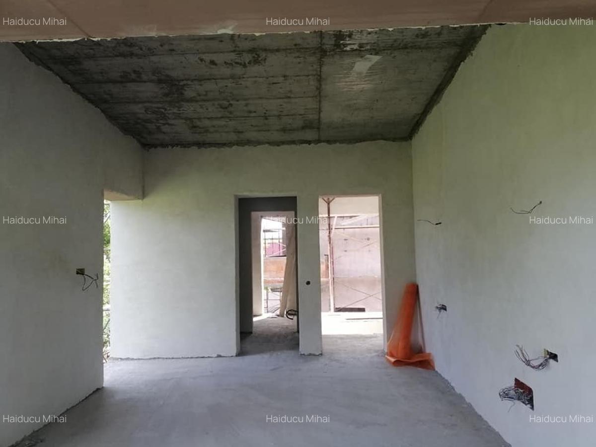 Casă cu 4 camere în Big-Bascov - 4