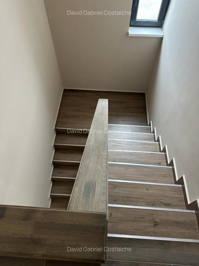 Casa individuala de 4 camere, 129 mp utili, curte 445 mp., garaj, Pet Friendly. - 2
