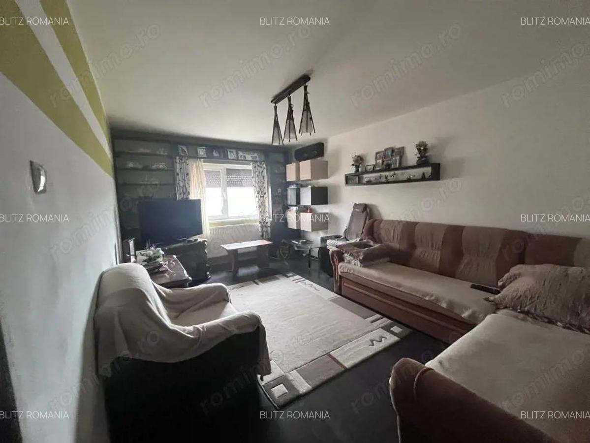 Apartament 3 camere, 71.84 mp, zona 1 Mai - 12