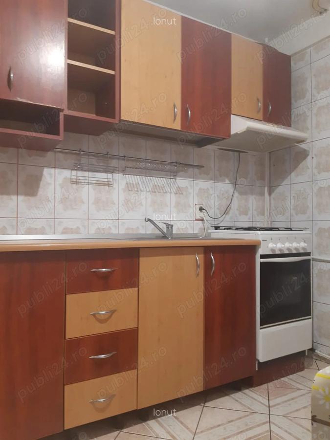 De vinzare Garsoniera zona Paco Gara - 3