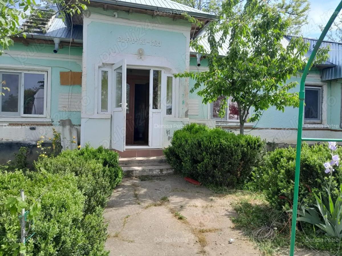 Casa de vanzare -45.000 - 2