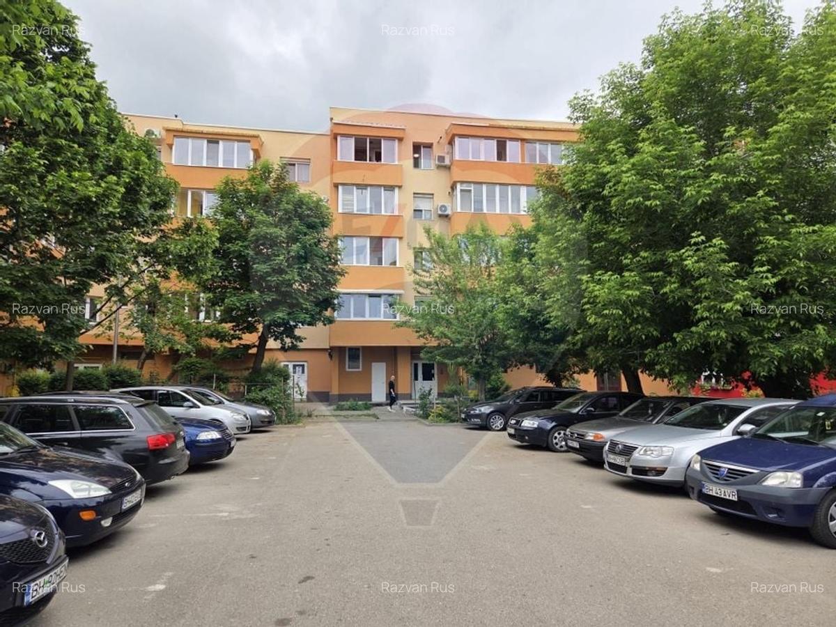 Apartament cu 3 camere in centru orasului Salonta - 2