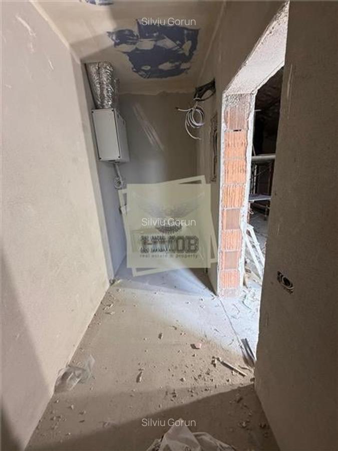 Casa individuala cu 4 camere 3 bai si 390 mp teren in Sura Mica - 11