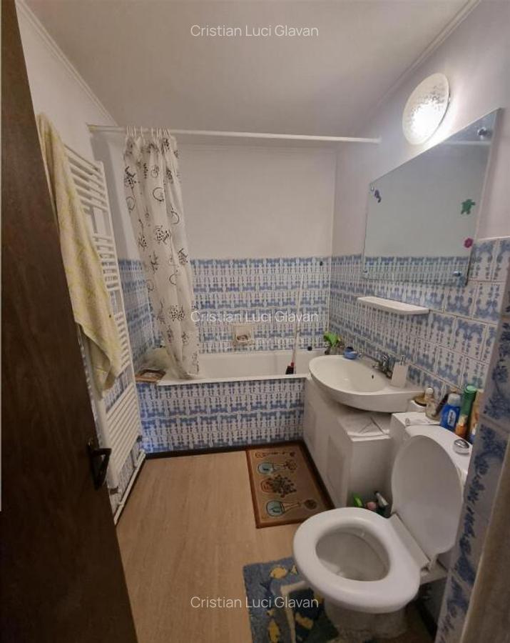 Apartament 3 cam renovat et 3 din 4 zona F-uri - 9