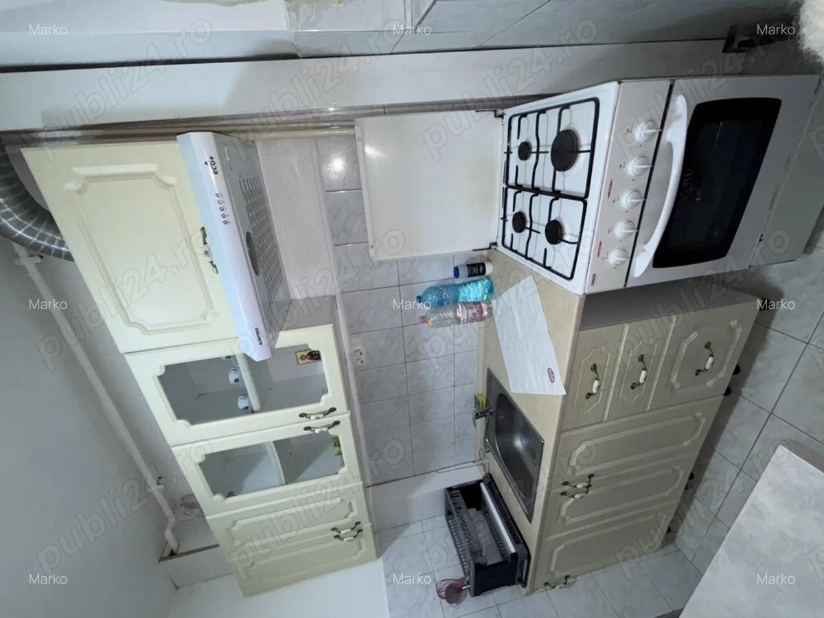 Inchiriez apartament cu o camera in zona UTA - 4