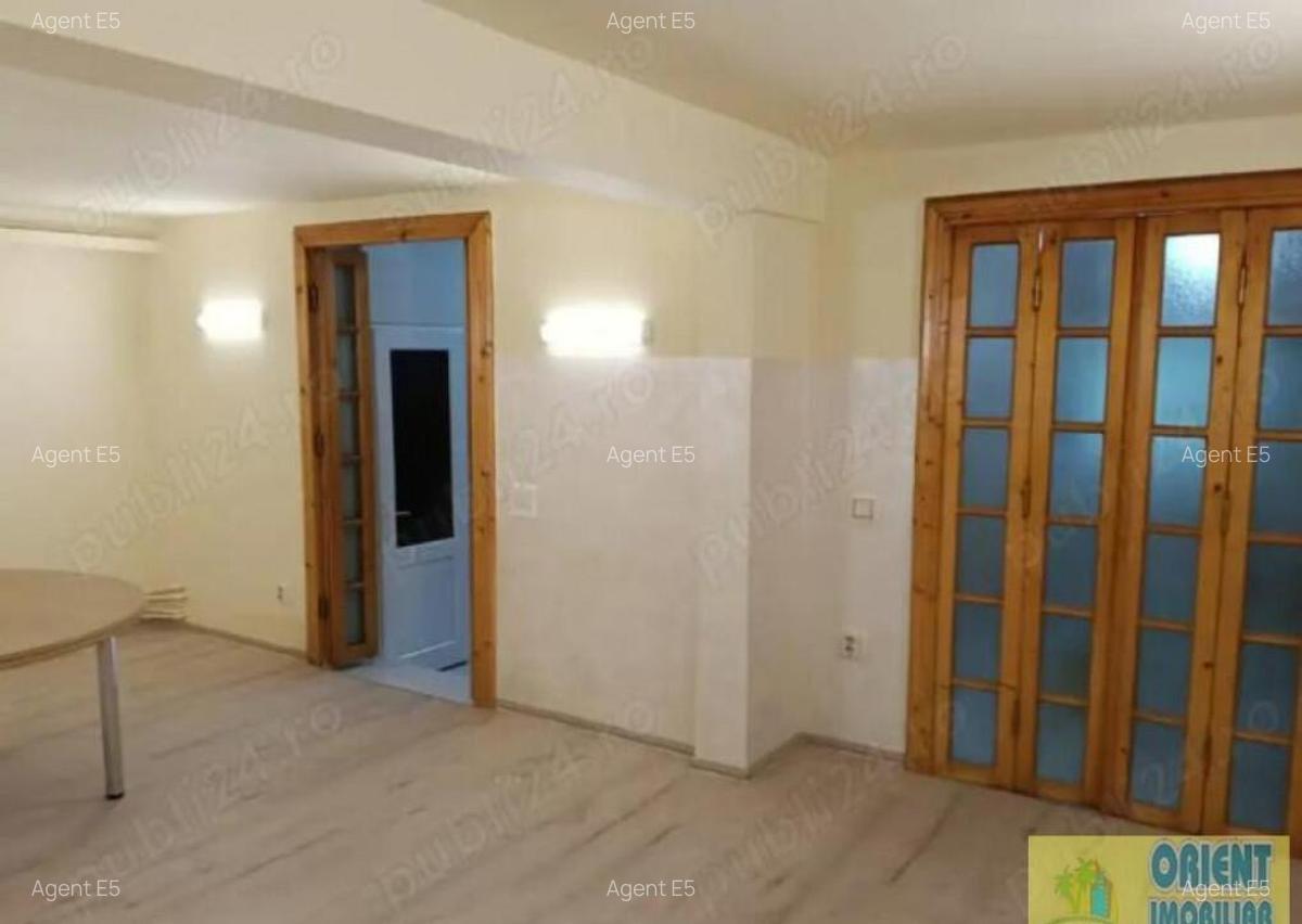 Centru, Piata Grivitei, casa 6 camere de vanzare - 2