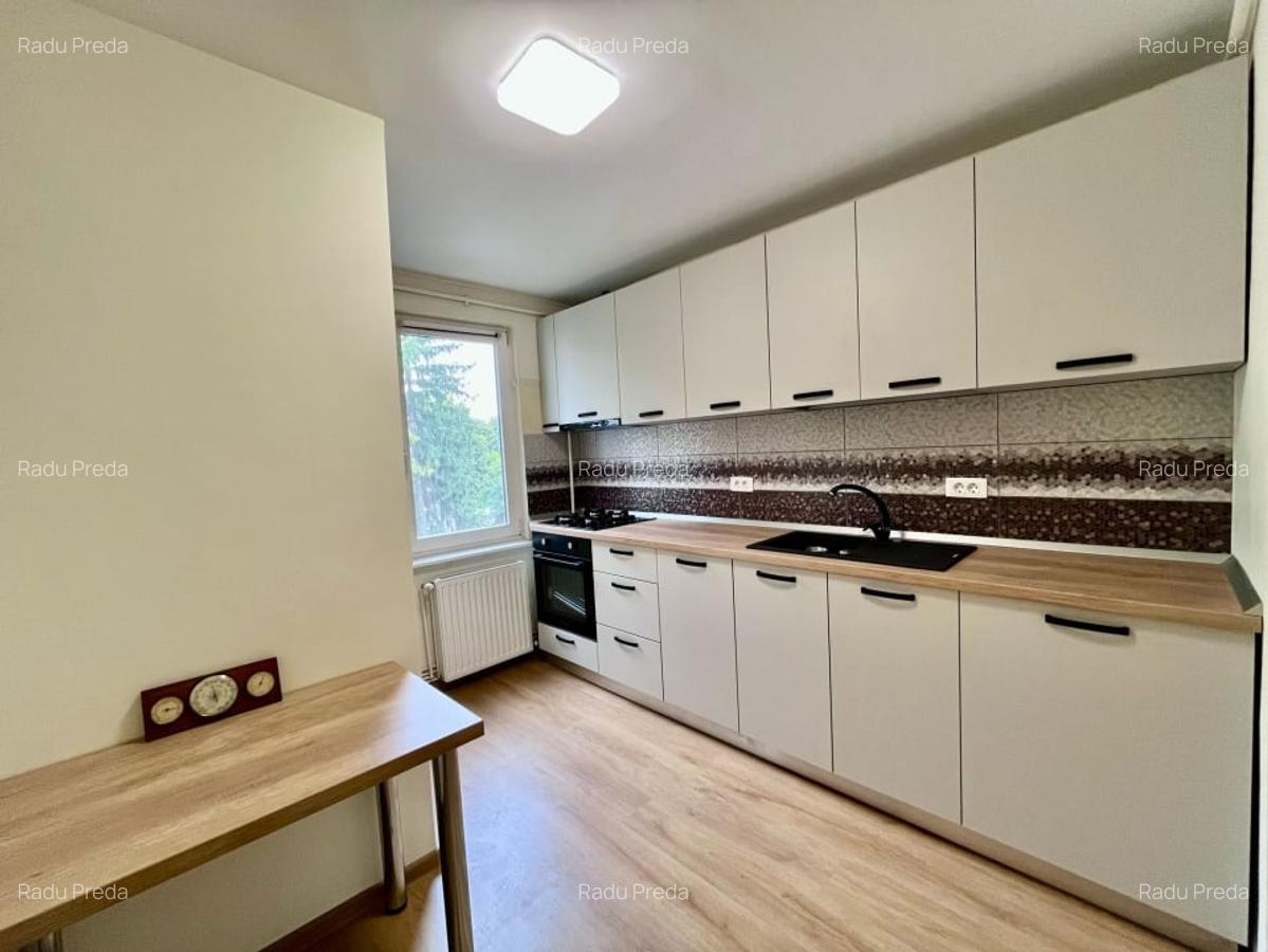 Apartament cu 3 camere in tractorul - 5