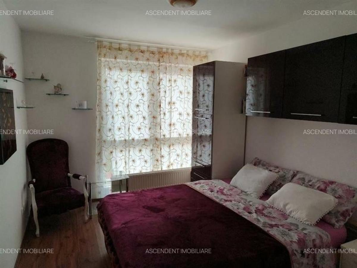 Apartament cu 4 camere decomandat în Bartolomeu - 8