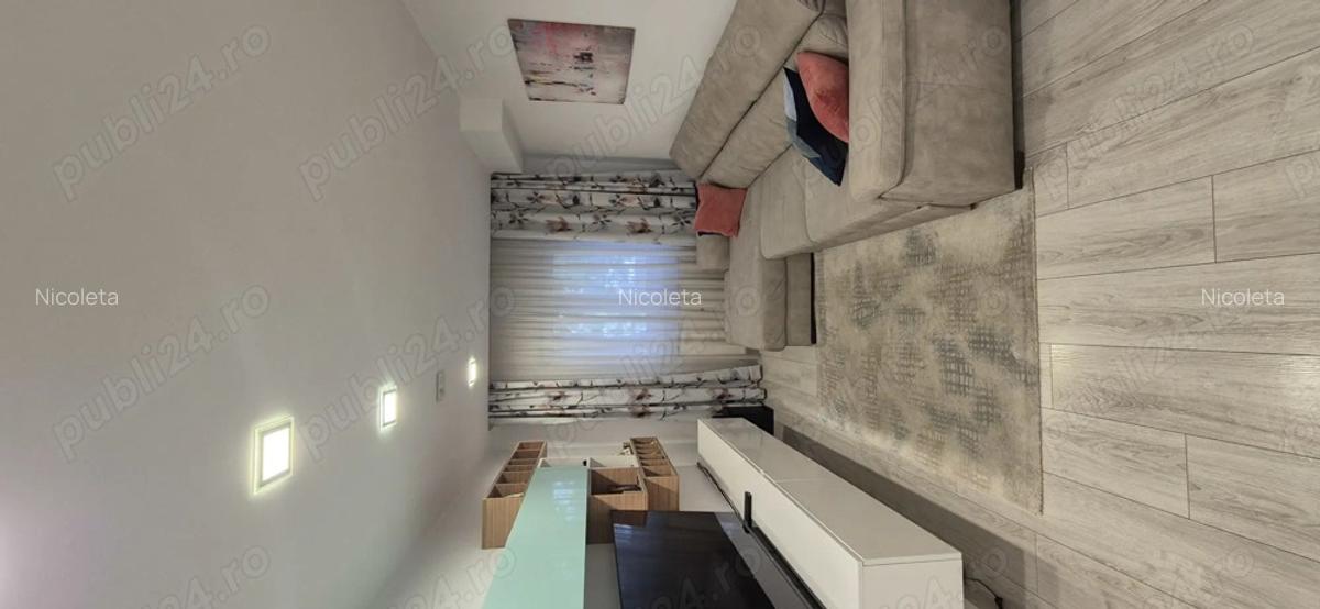 Vand apartament 3 camere-zona Policlinica 2 - 3