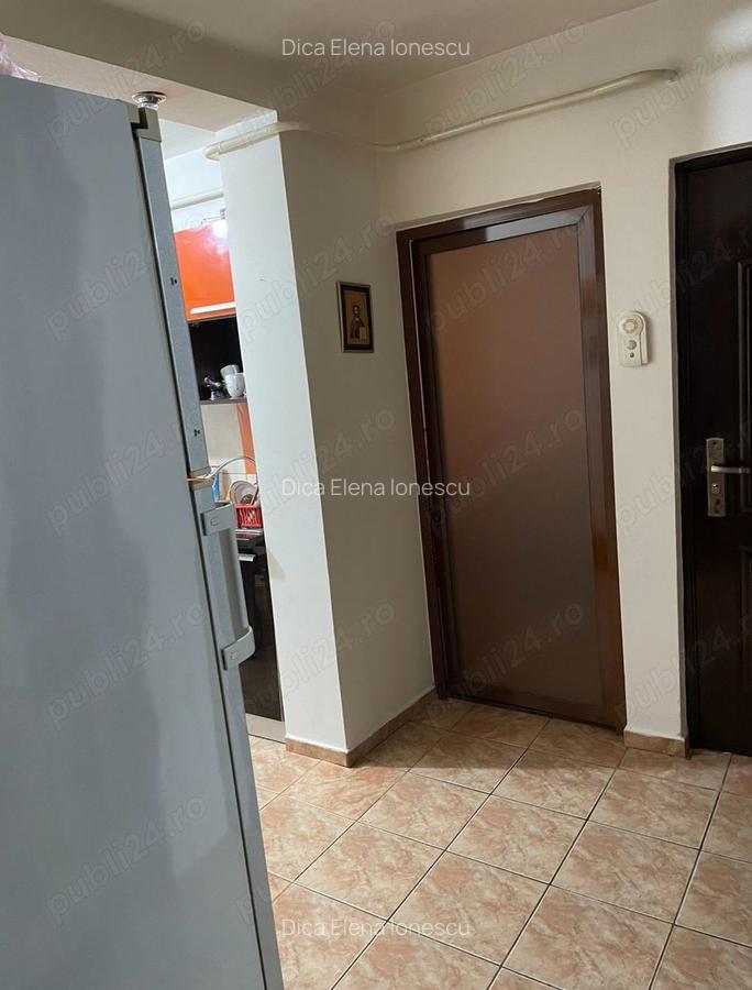 Apartament de vanzare - 4