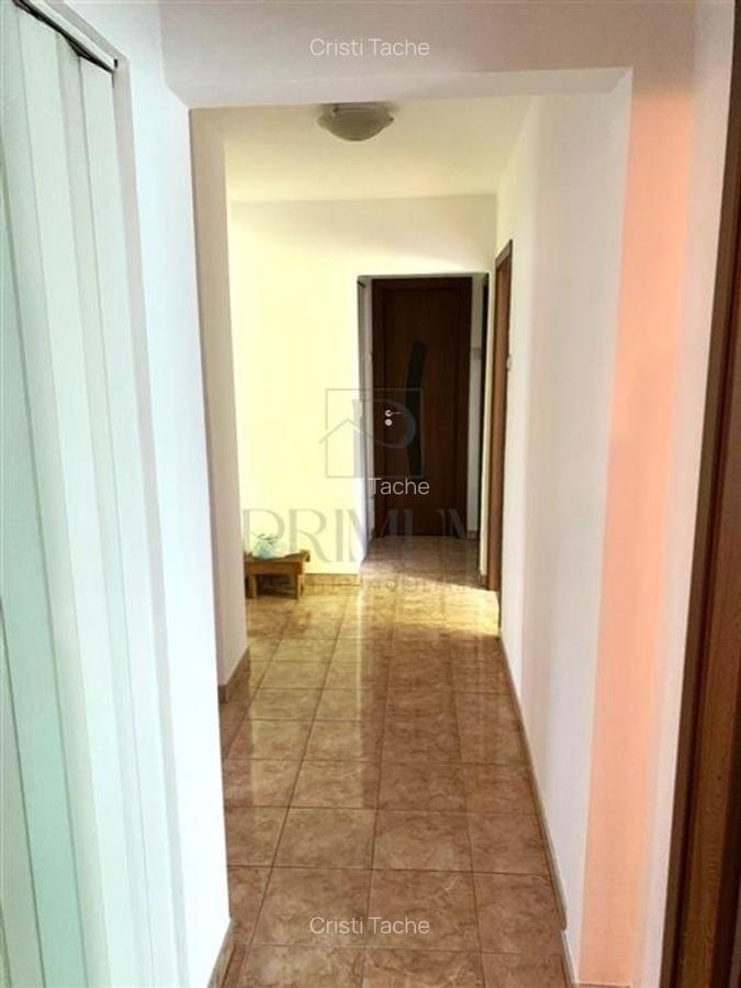 LIPOVEI - IULIUS MALL - ETAJ 3 - BLOC IZOLAT - 4 cam - 2 bai - 2 balcoane - cent - 3
