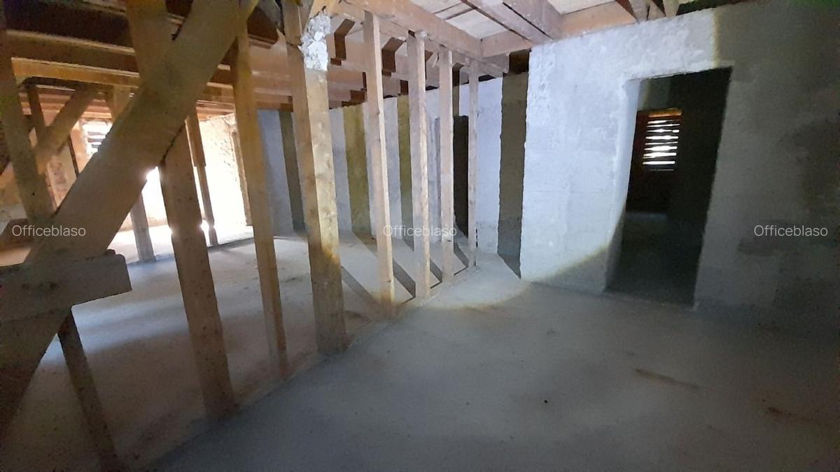 Pensiune in stilul arhitectural al cabanelor austriece, 5000 mp, teren - 7