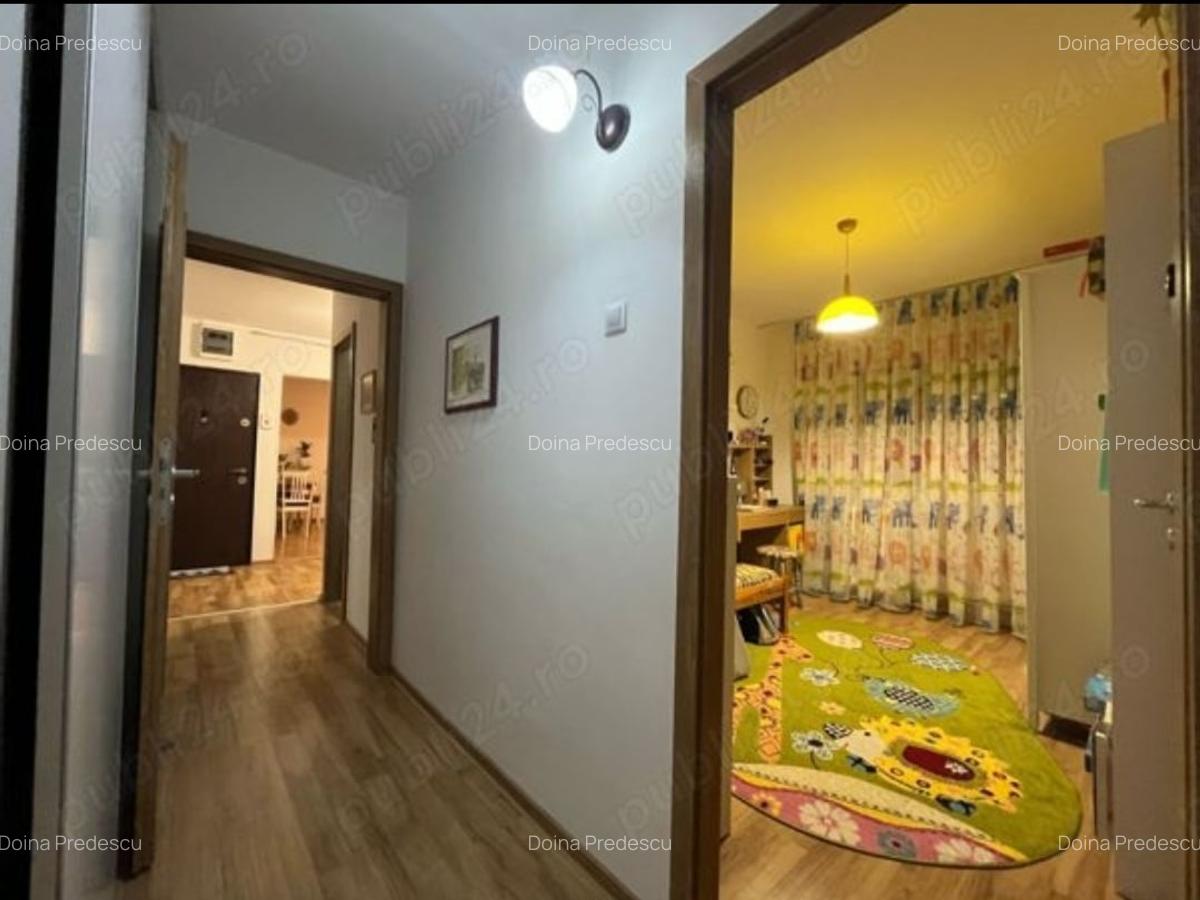 Apartament cu 3 camere decomandat în Plăvăț II - 5