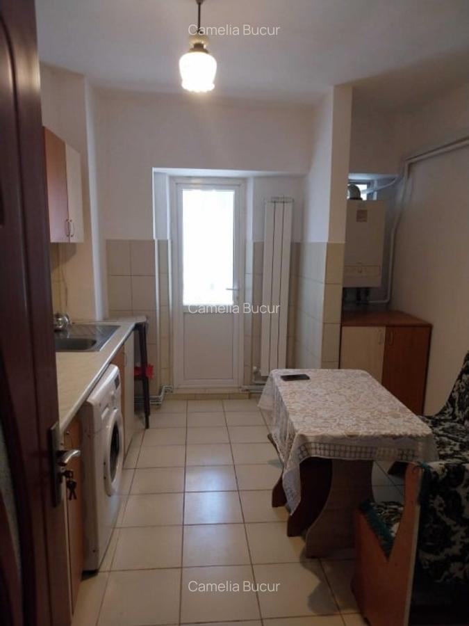 Apartament cu 3 camere decomandat în Păcurari - 9