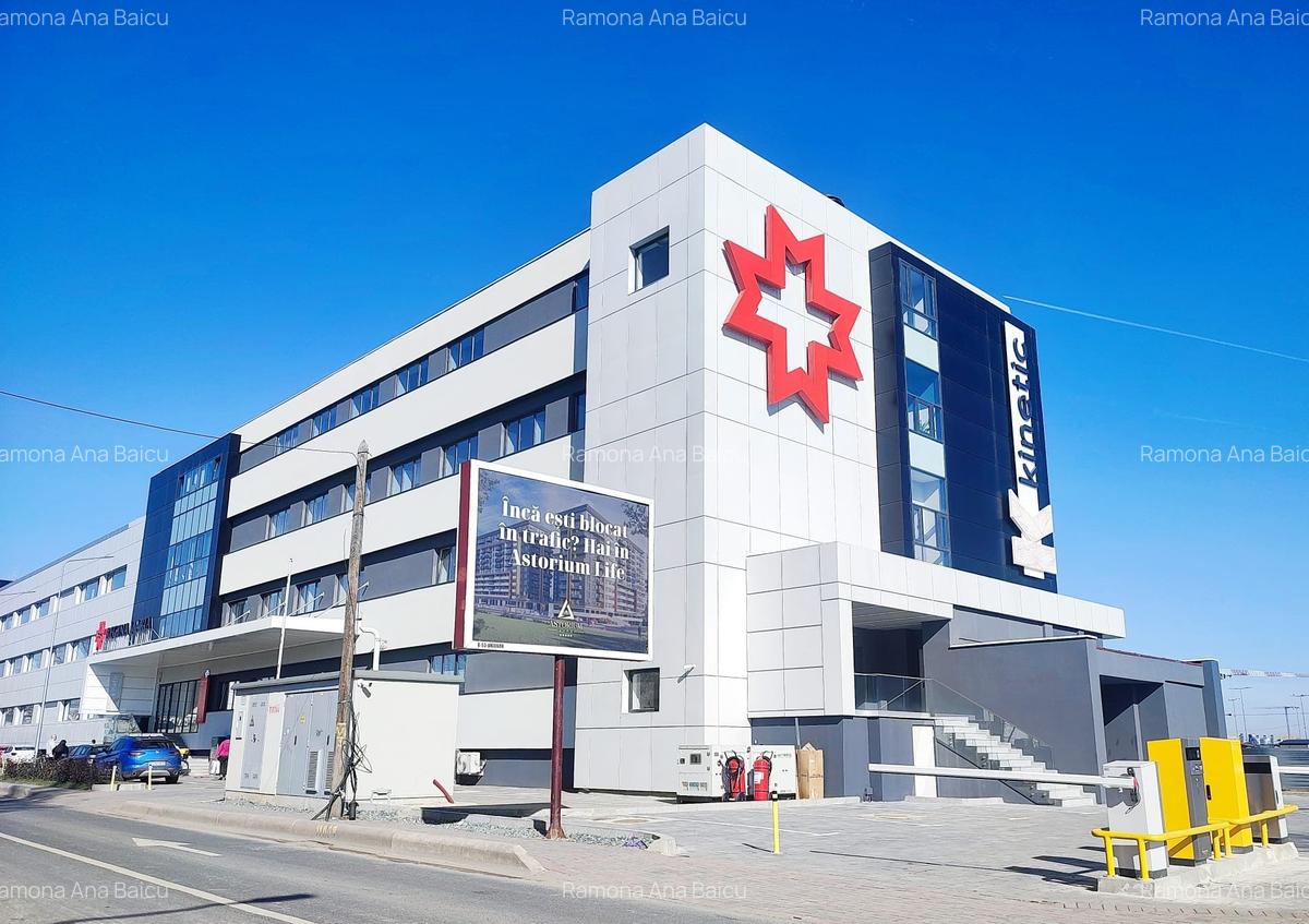 Apartament cu 4 camere decomandat în Titan - 19