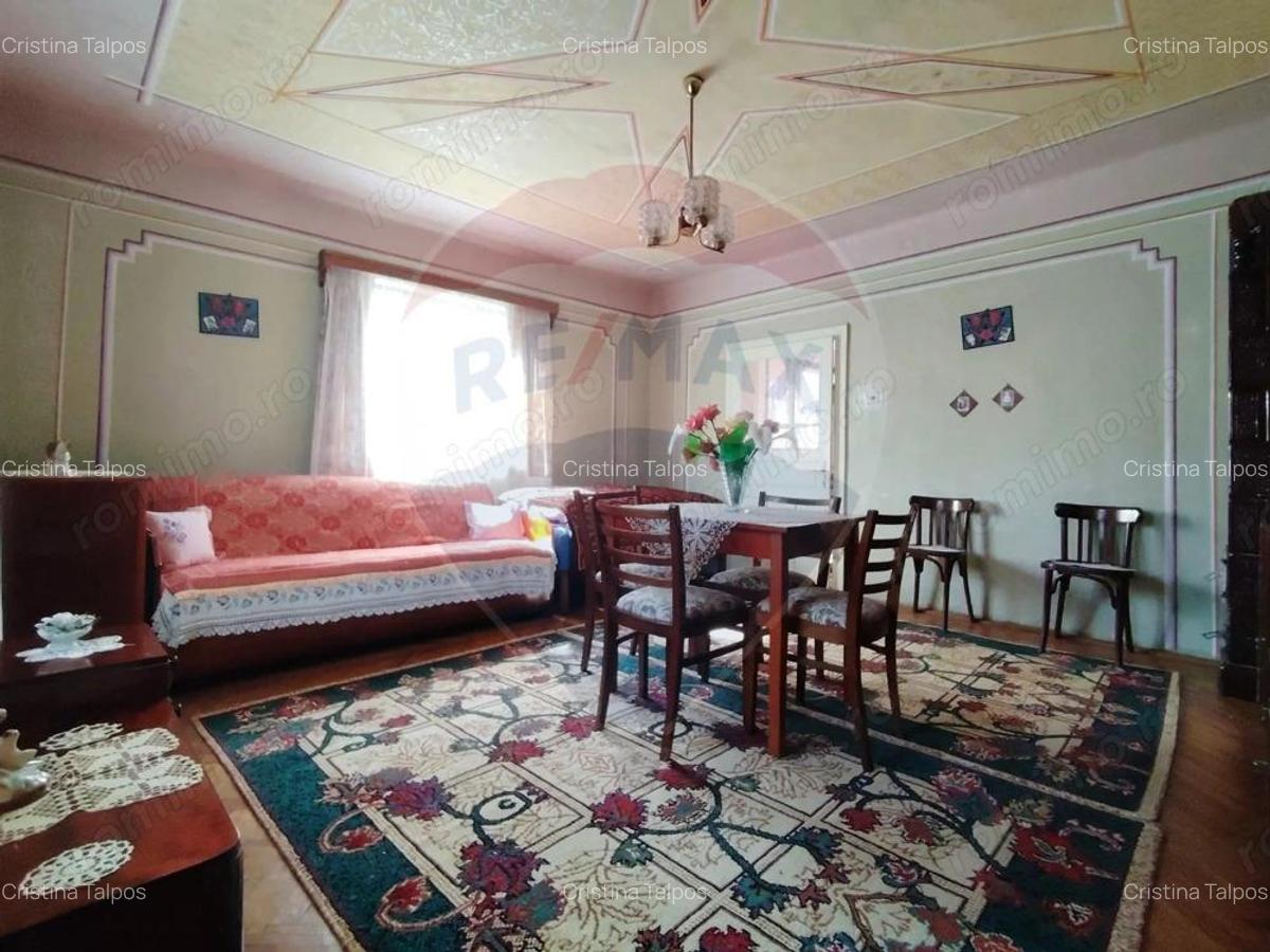 Exclusivitate! Casa cu anexe si teren generos, langa Jibou-Comision 0% - 2