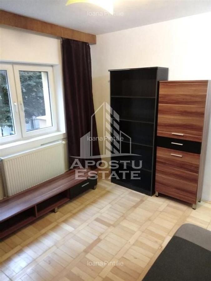 Apartament cu 2 camere, decomandat, zona Complex - 6