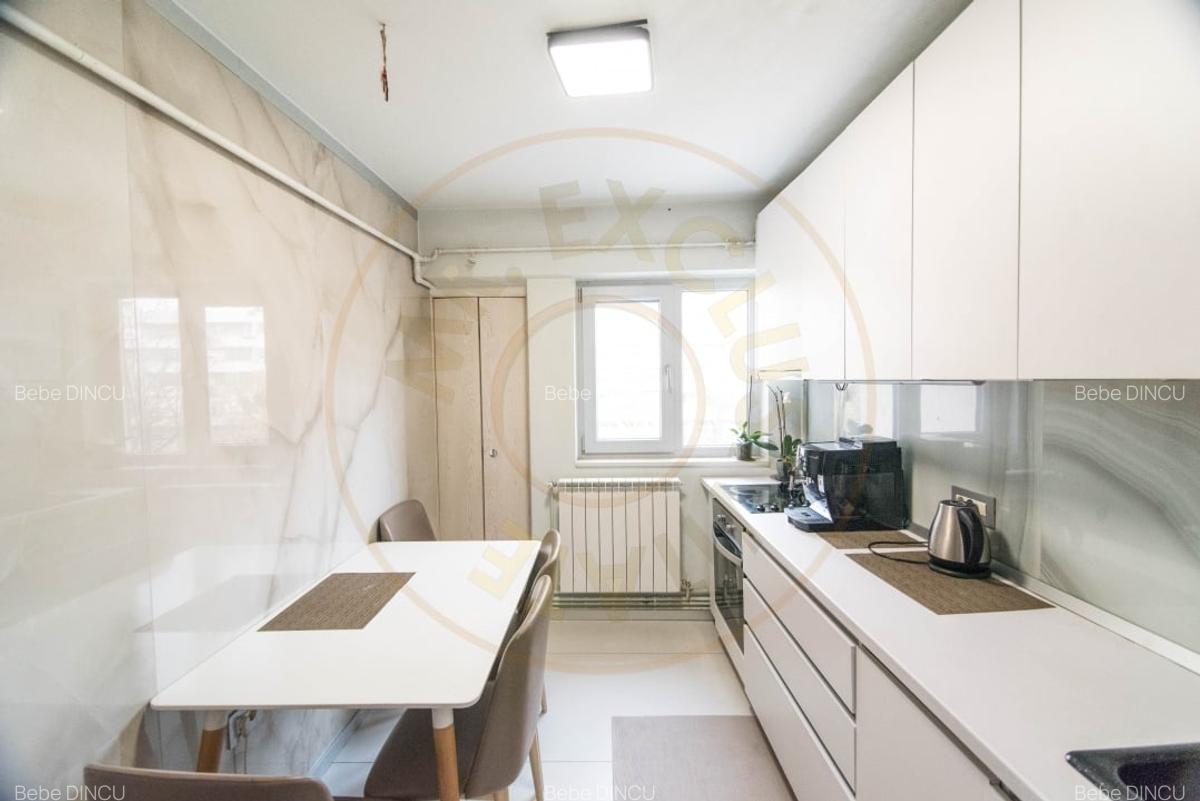 Apartament cochet cu 3 camere Ultracentral Pitesti, mobilat si utilat, Etaj 3/4 - 4