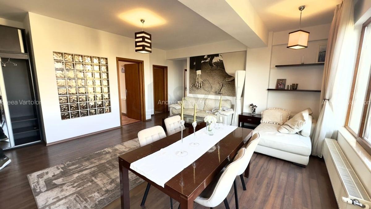 Apartament cu 3 camere decomandat în Sisești - 2