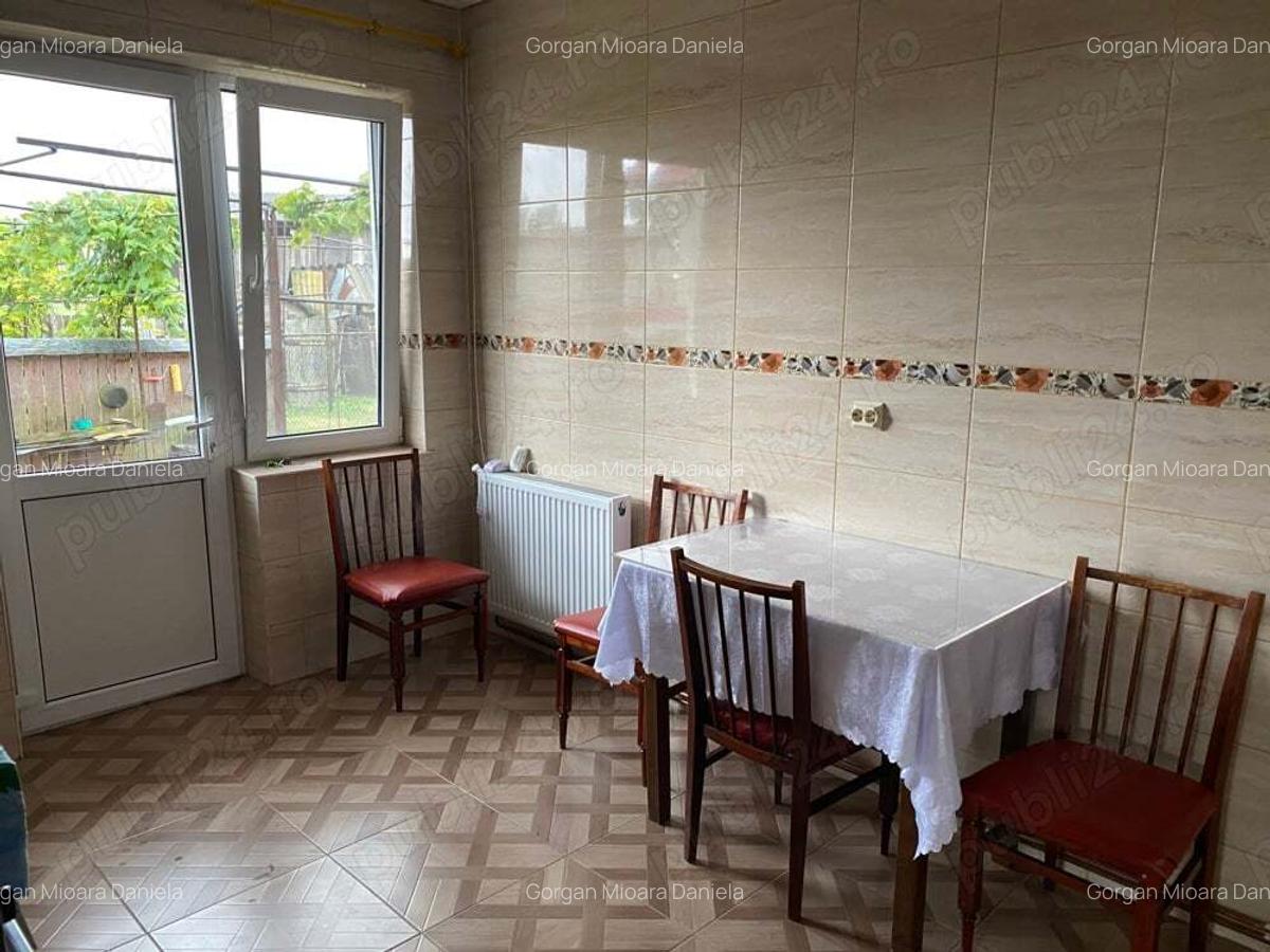 Casa cu mansarda+casa batraneasca in Trifesti Jud. Neamt - 9