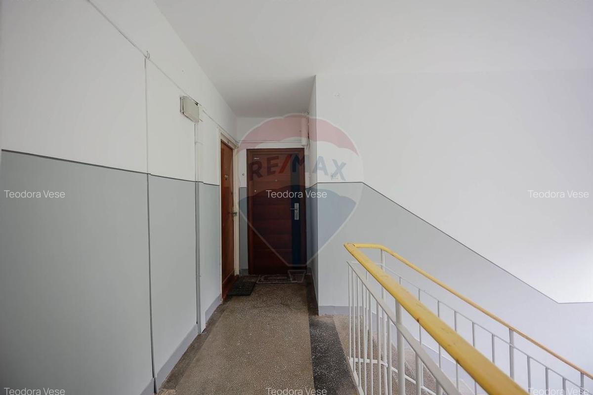 Apartament 2 camere de vanzare - Str. Aluminei - 10