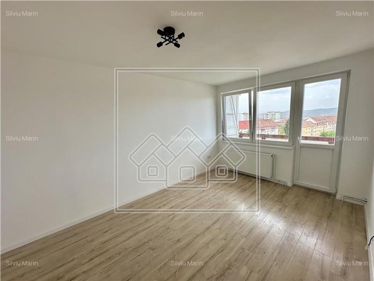 Apartament in Sibiu - 3 camere, decomandat, etaj intermediar - 14