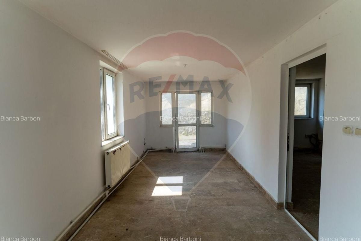 Casa / Vila Simeria, jud. Hunedoara - 2