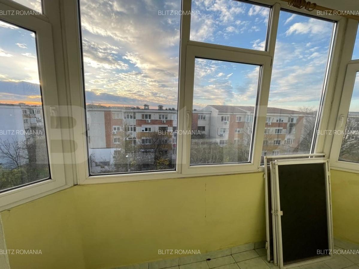 Apartament 3 camere,  73 mp totali, zona 1 Mai-Pelendava - 14