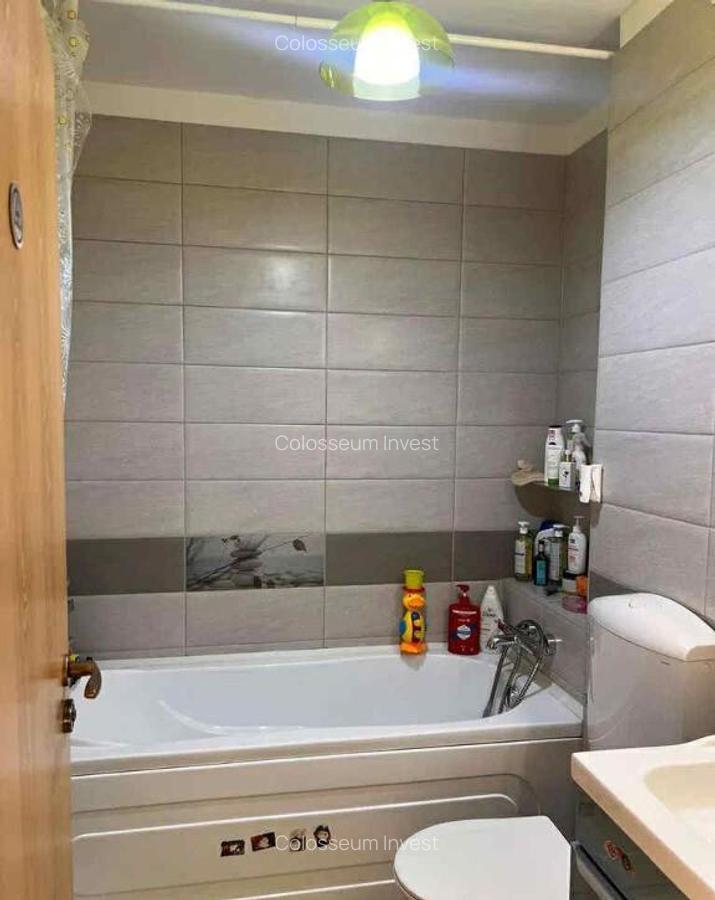 Apartament 2 camere, decomandat - zona Tractorul - 15