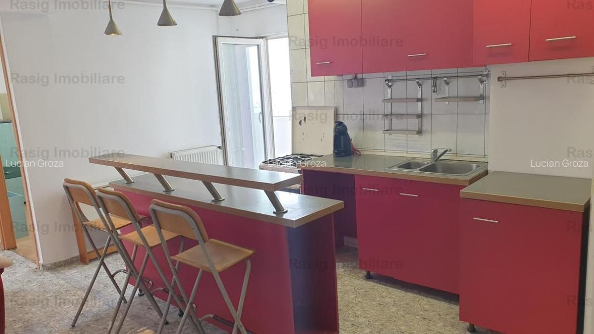Apartament cu 4 camere decomandat în Lujerului - 13