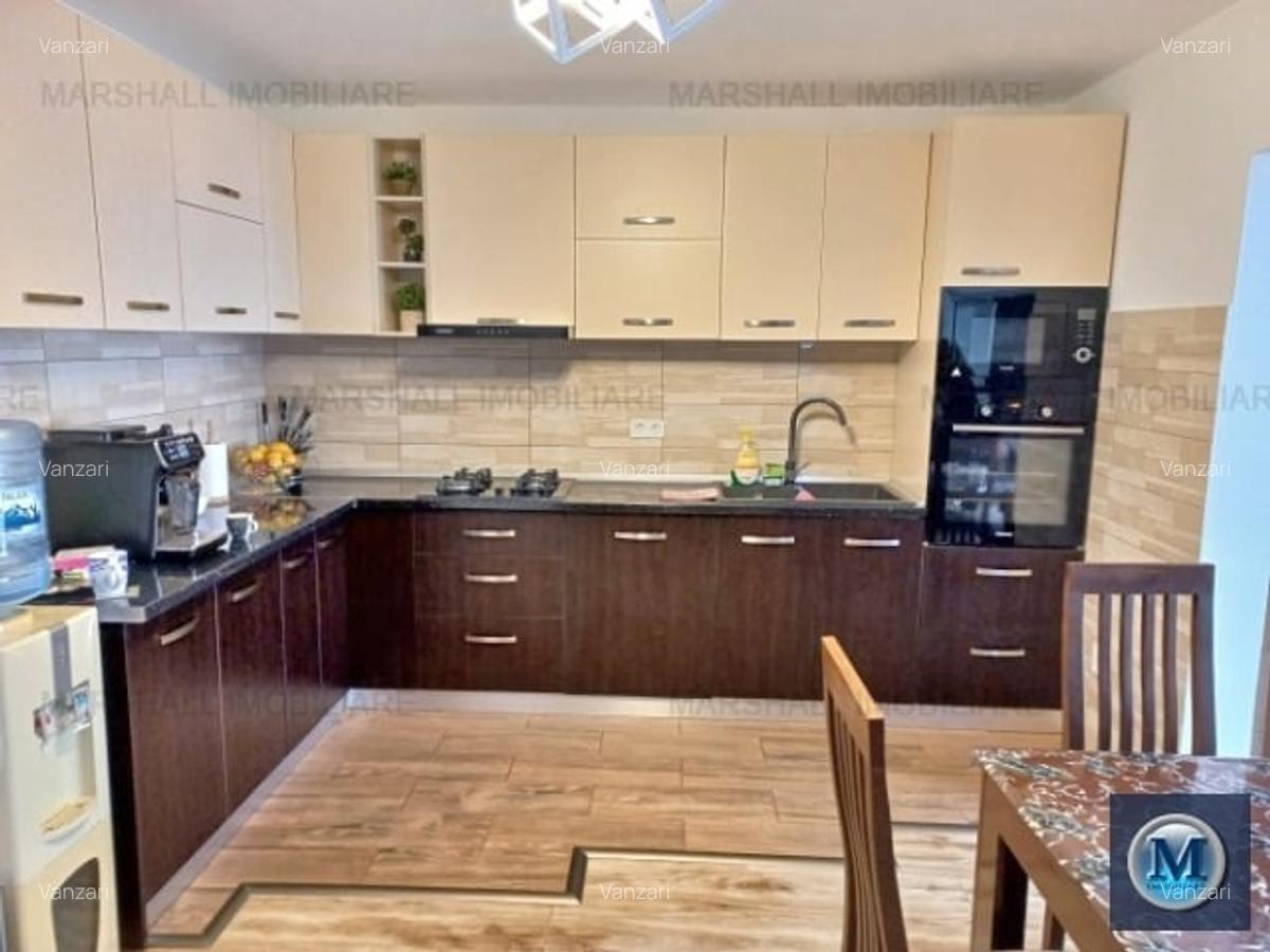 Vila cu 5 camere de vanzare in Strejnicu, 243.92 mp #14654 - 3