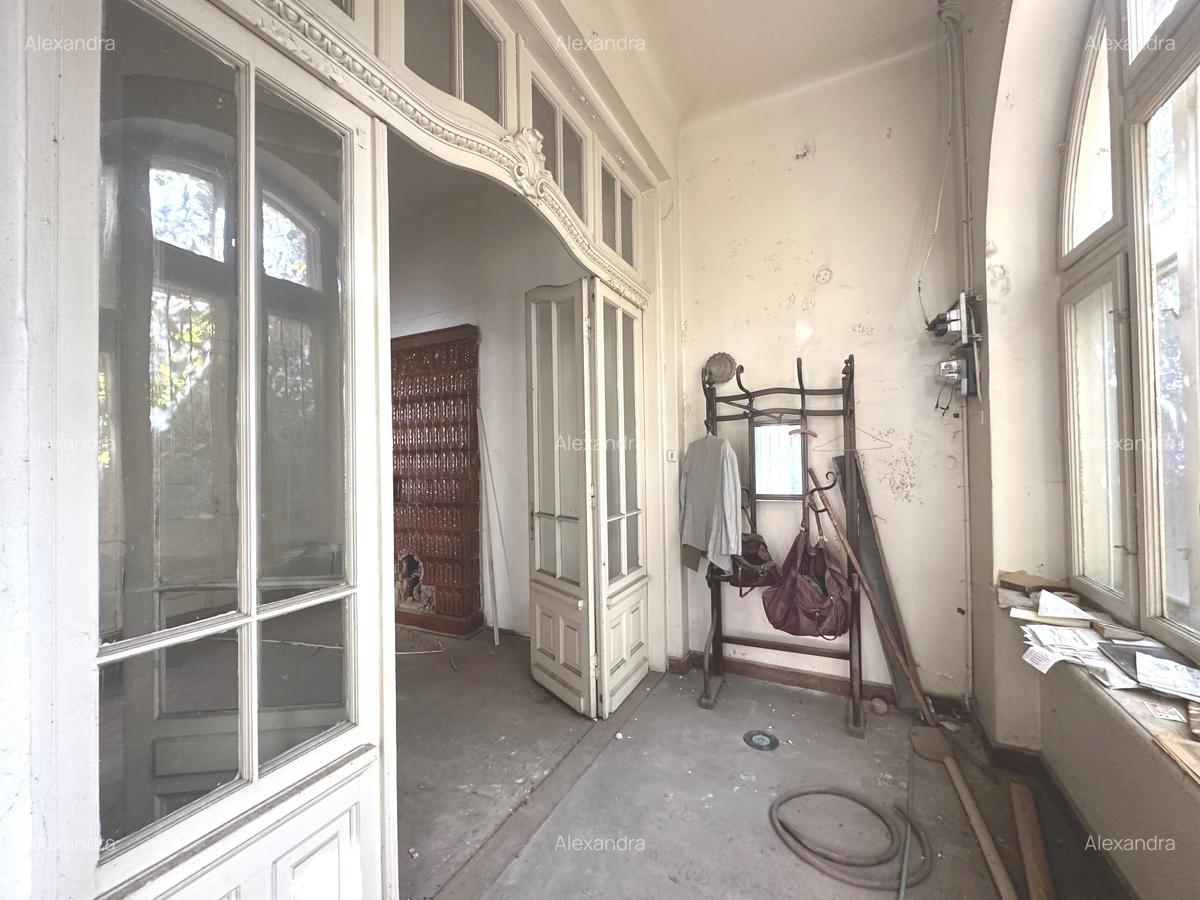 Vanzare imobil cu arhitectura neoromaneasca - teren 460mp - Victoriei- Capitale - 3