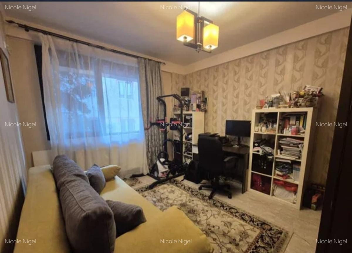 Apartament cu 3 camere decomandat în Dămăroaia - 3