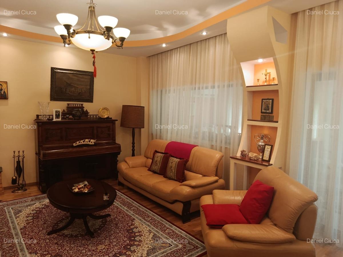 Casă cu 4 camere în Bucureștii Noi - 2