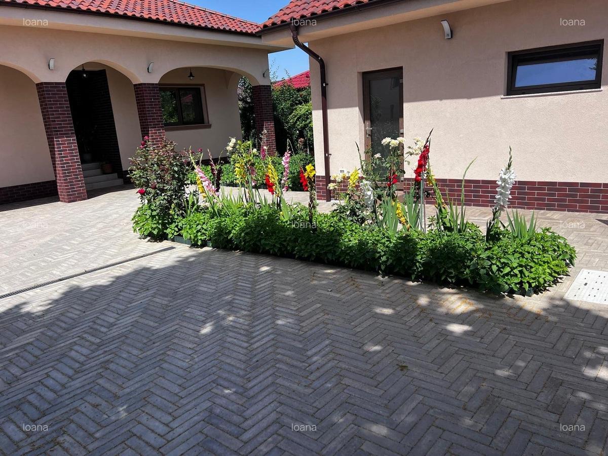 CUMPANA CENTRAL Casa  superba+garaj+curte-415000Euro! - 1