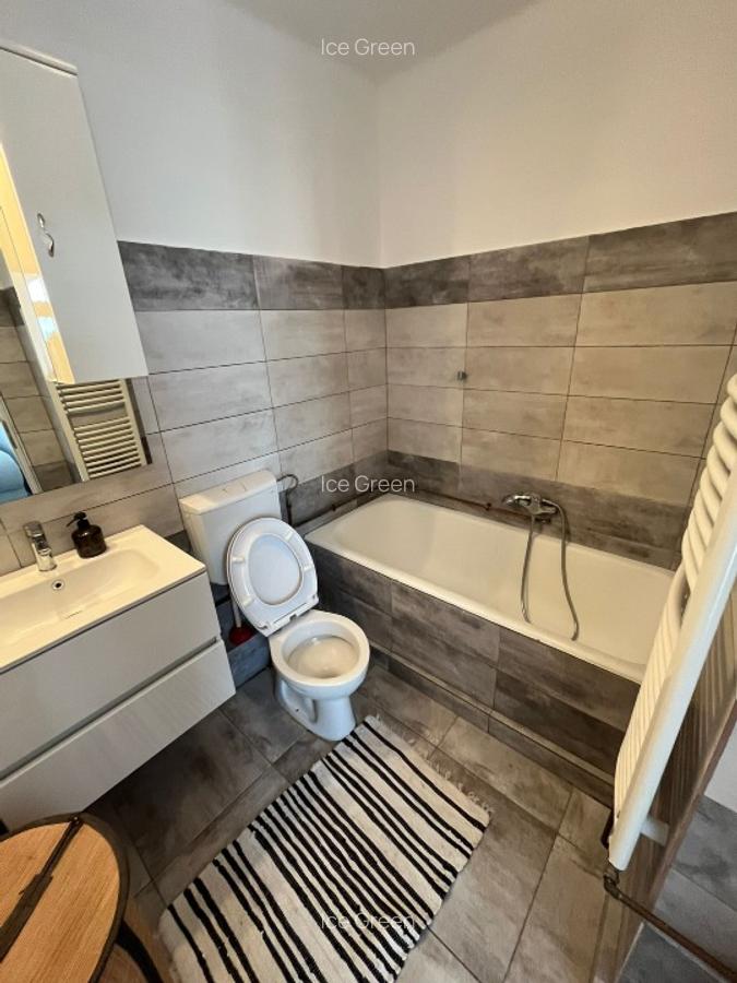 Închiriez apartament calea Victoriei 2 camere ateneu hilton 55 mp / o zona foart - 3