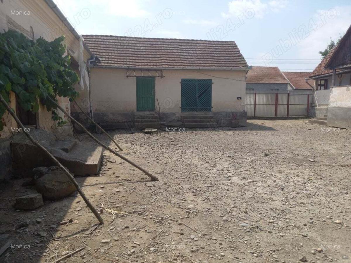 Ocazie, merita -Proprietar vand casa cu gradina in Chelmac , str.Principala, nr.80 - 7