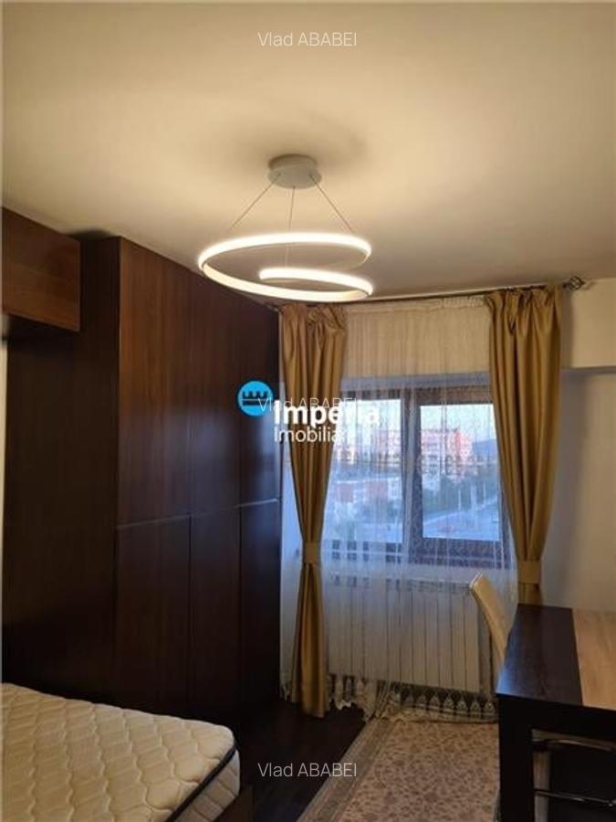 Apartament cu 3 camere decomandat în Podu Roș - 4
