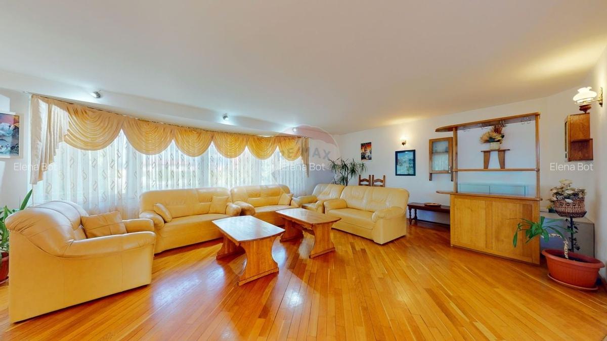 Vila deosebita cu gradina superba si panorama - Ghimbav, ultracentral - 35