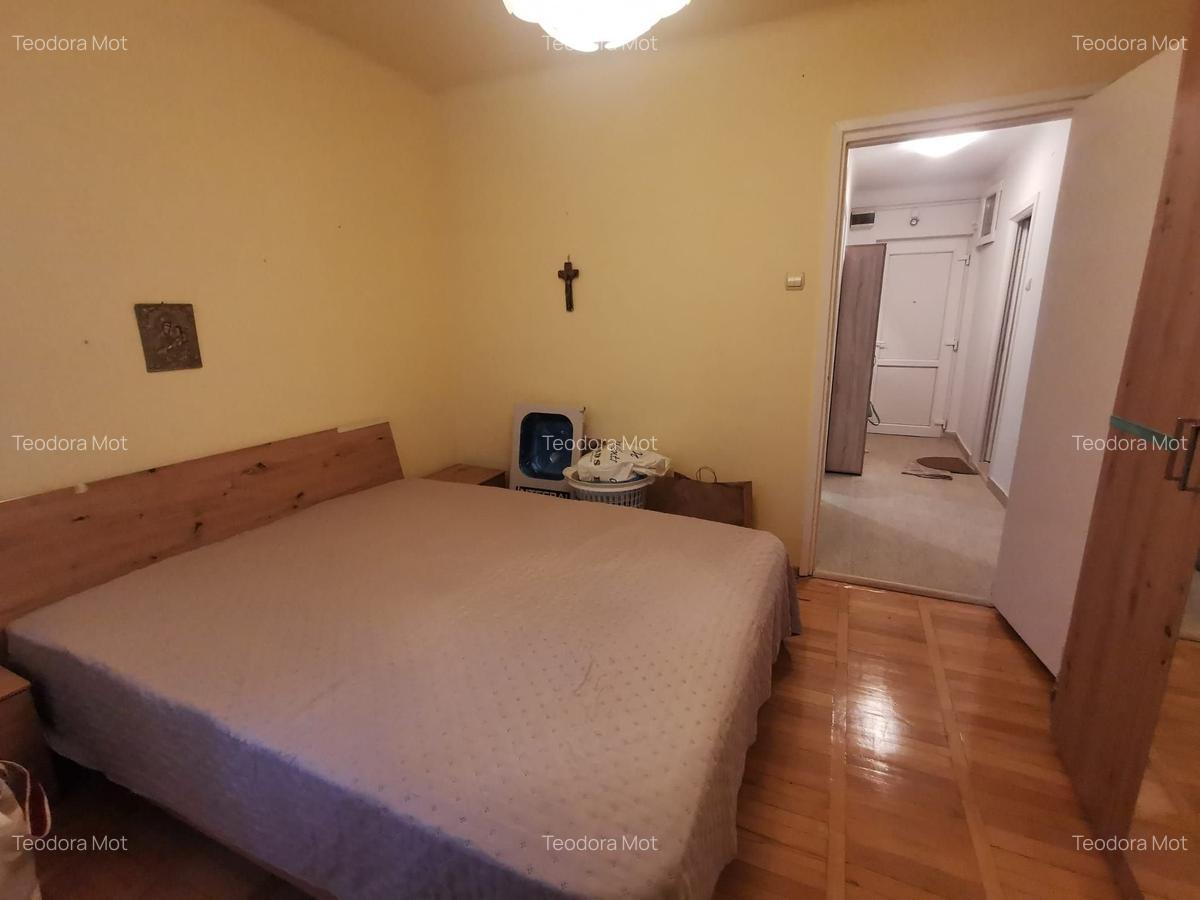 Apartament cu 3 camere semidecomandat, mobilat în Central - 8