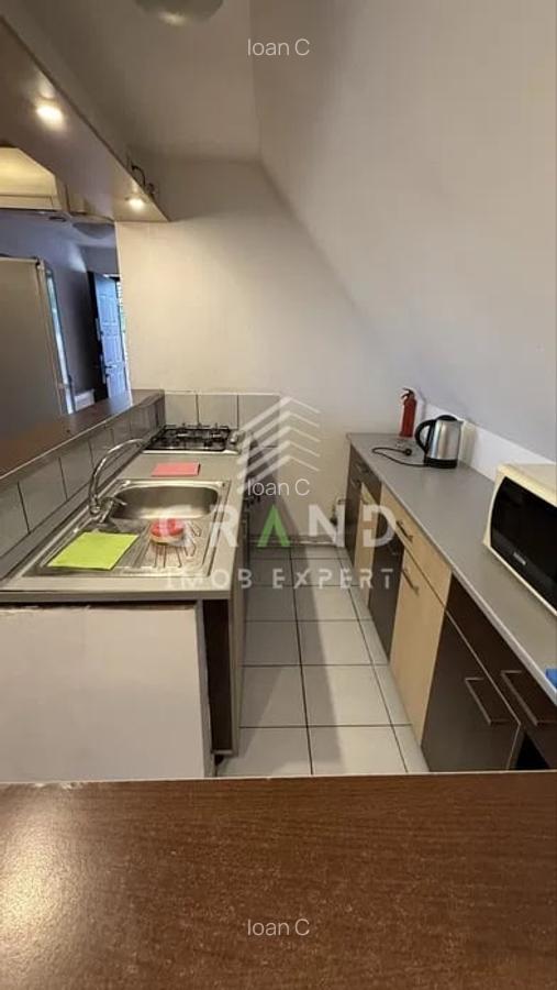 Apartament cu 4 camere semidecomandat, mobilat în Andrei Mureșanu - 2