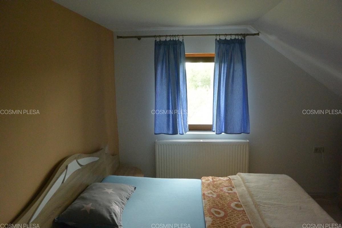 Casă cu 5 camere în Poiana Lacului - 3