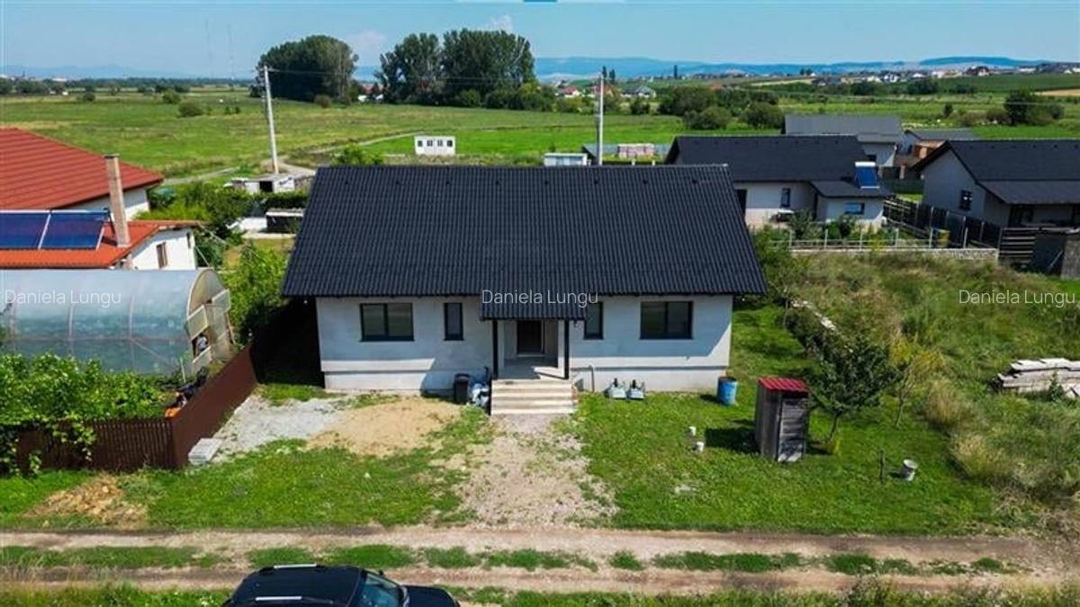 FILM! Casa personalizabila,pe un singur nivel,  pod mansardabil,pozitie cu linis - 9