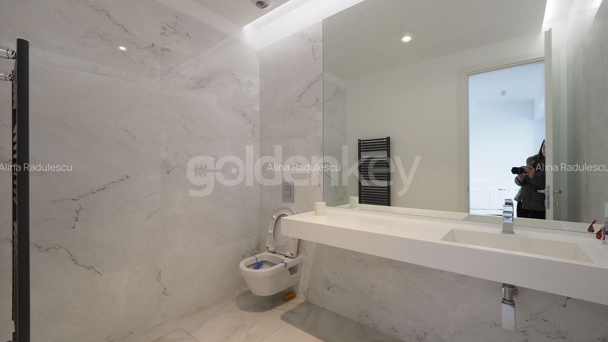 Apartament cu 4 camere decomandat în Herăstrău - 11
