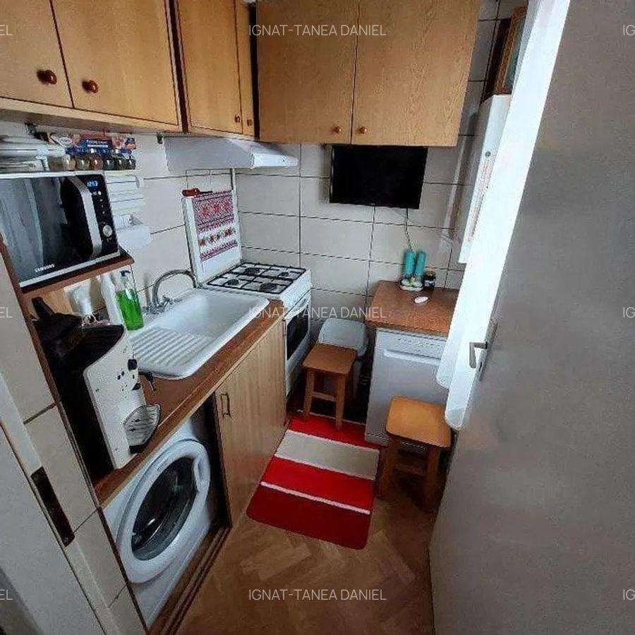 Apartament cu 3 camere, etaj 3/4, zona Tatarasi - 6 Apartament cu 3 camere, etaj 3/4, zona Tatarasi - 6