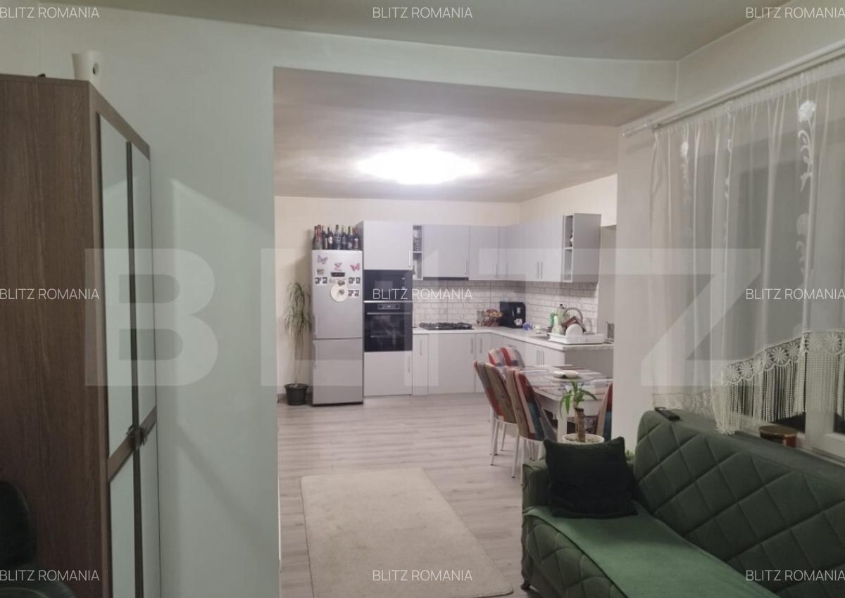 Casa cu 2 camere,baie, bucatarie,anexe.pivni?a teren 1000 - 6