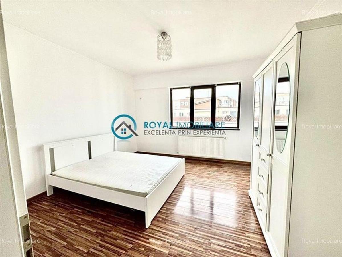 Royal Imobiliare - Vanzare apartament 3 camere zona 9 Mai - 3 Royal Imobiliare - Vanzare apartament 3 camere zona 9 Mai - 3